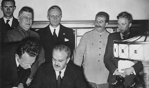 Depuis des années, l’Allemagne et la Russie ont comploté une guerre secrète