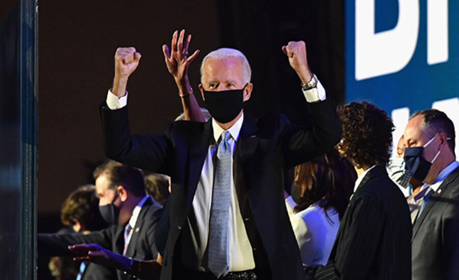 Les médias couronnent Joe Biden comme président