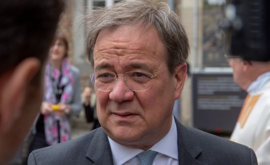 La malédiction du chef hésitant