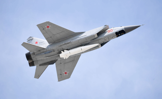 Poutine montre que la Russie est toujours en tête de la course aux armes hypersoniques