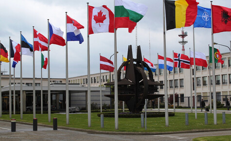 Stoltenberg appelle les membres de l’OTAN à ‘accélérer’ la production d’armes