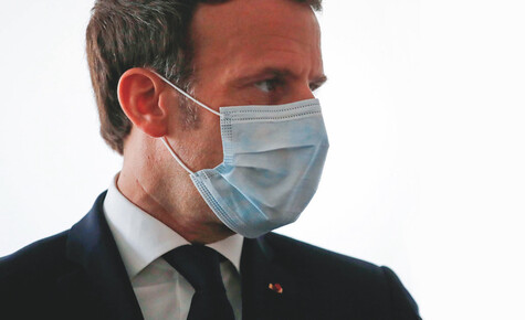 Des millions de personnes en France manifestent contre la politique napoléonienne de Macron