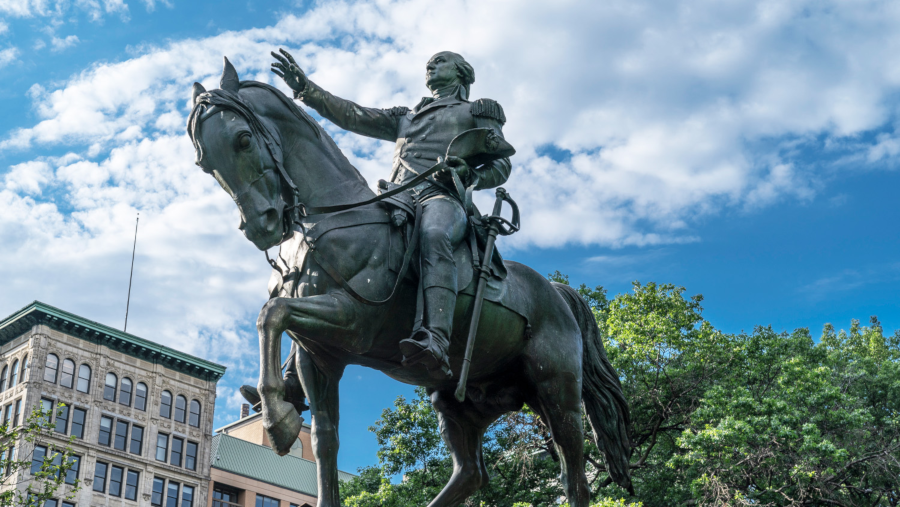 Les statues de New York sont en train de tomber