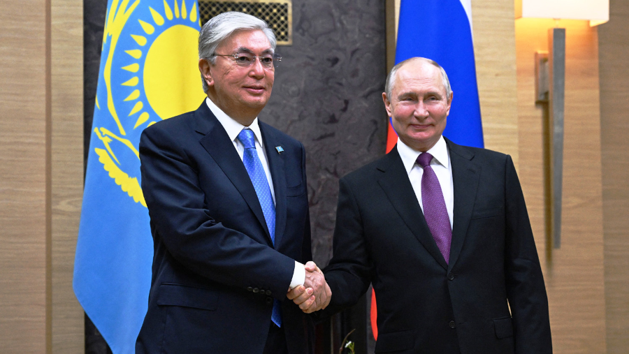 Le Kazakhstan, la ‘tirelire’ russe