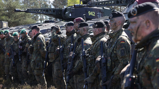 Sur fond de la Seconde Guerre mondiale, le militarisme allemand se réveille