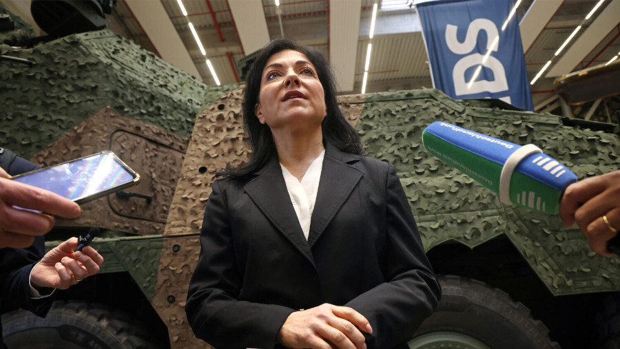 L'Allemande Katherina Reiche : de ministre de l'Économie à ministre de l'Armement