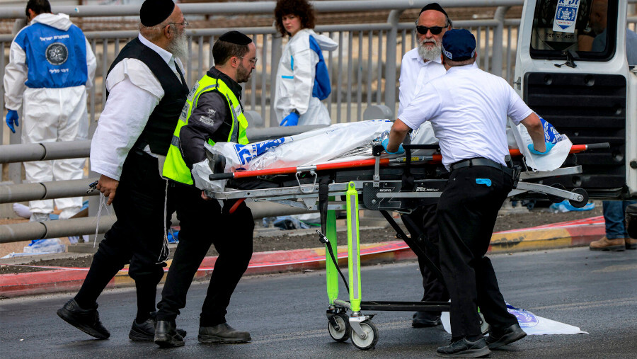 L'espoir au milieu des ténèbres des attaques terroristes