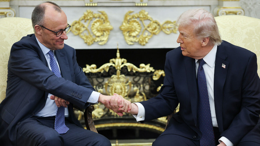Trump rencontre Merz, fait l'éloge de l'Allemagne, et critique le Royaume-Uni et l'Espagne