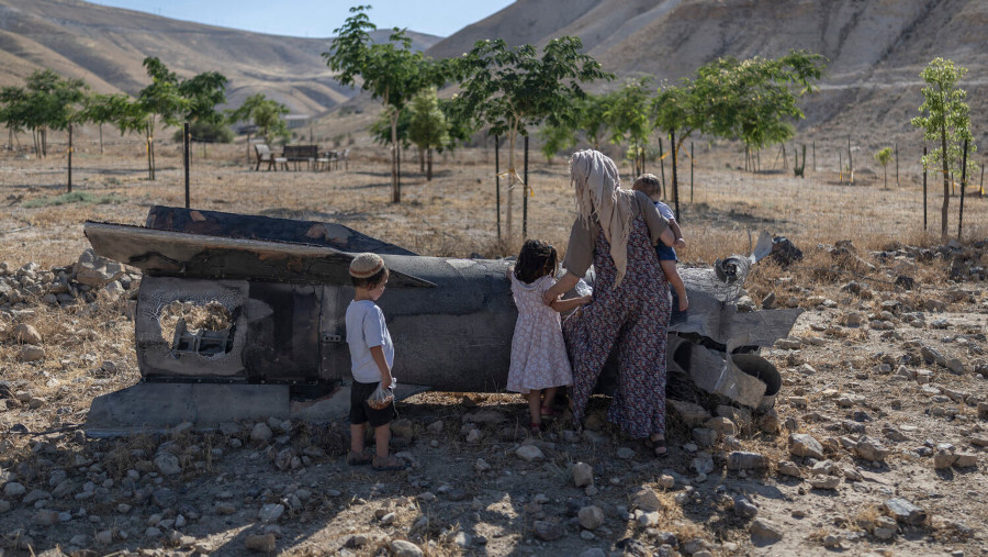 Guerre en Iran : un cessez-le-feu grotesque, un optimisme étrange quant à un accord de paix