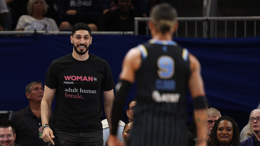 Qu'est-ce qu'une femme ? La ligue américaine professionnelle féminine de basket-ball n’est pas certaine.