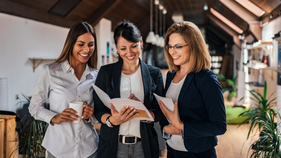 98 pour cent des nouveaux emplois seraient allés aux femmes ?!