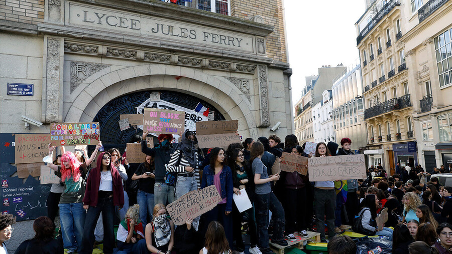 Les étudiants français se révoltent