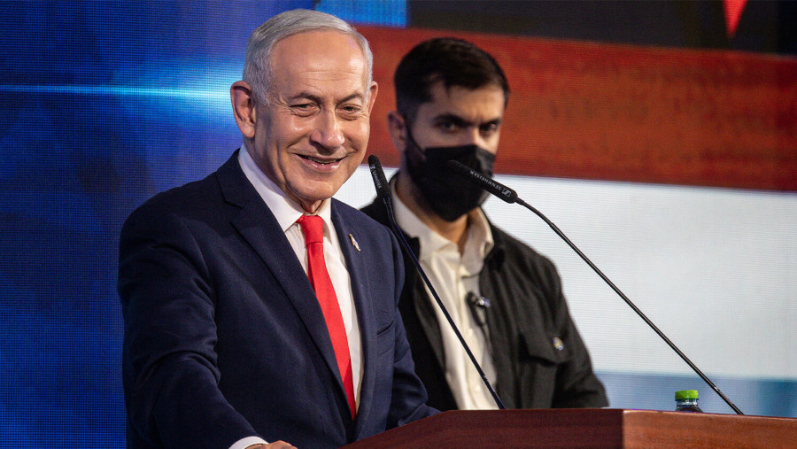 Netanyahou défie les sondages et s'en sort